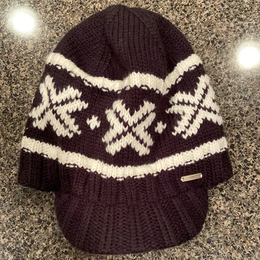 Köppen Winter Hat with small bill